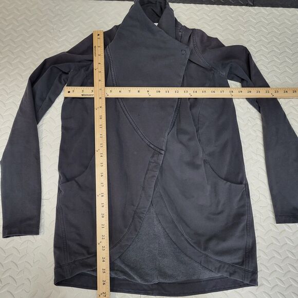 Lululemon "That's A Wrap" French Terry Tunic Jacket Size 4 Black Asymmetrical - Picture 9 of 11